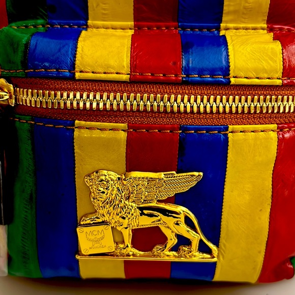 Mini Backpack - Picture 2 of 9